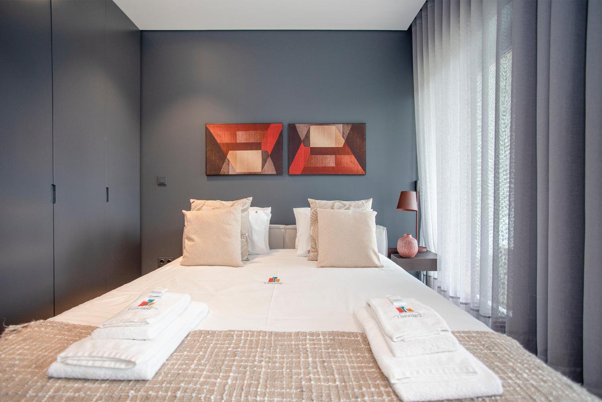 Liiiving In - Dragao Pool View Apartment Porto